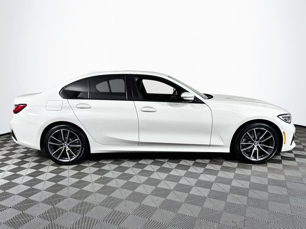 Used 2020 BMW 330i xDrive Sedan w/ Premium Package AWD/4WD image 8