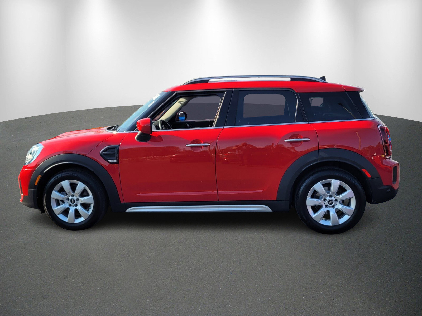 Used 2024 MINI Cooper Countryman image 4