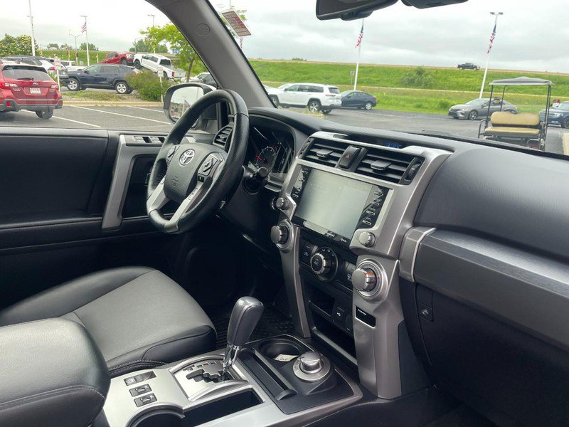 Used 2023 Toyota 4Runner SR5 Premium w/ Moonroof Package AWD/4WD image 9