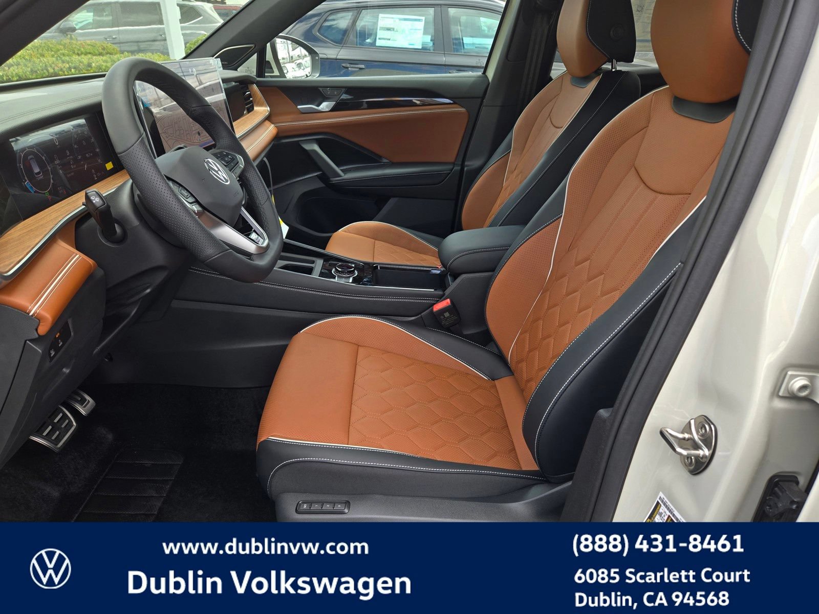 New 2026 Volkswagen Tiguan SEL R-Line AWD/4WD image 14