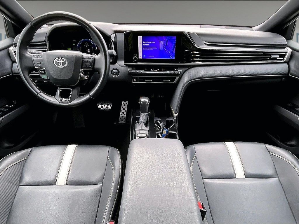 Used 2025 Toyota Camry SE FWD image 21
