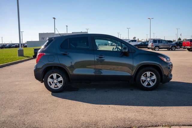 Used 2020 Chevrolet Trax LS w/ Tint and Cruise Package FWD image 8