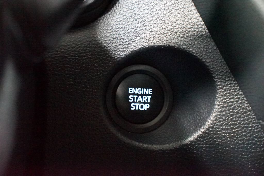 Certified 2024 Toyota Corolla Cross LE image 22