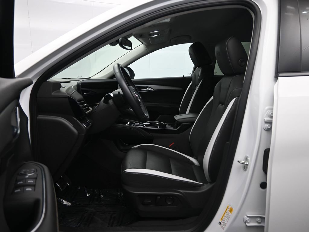 Used 2024 Buick Envision Sport Touring image 22