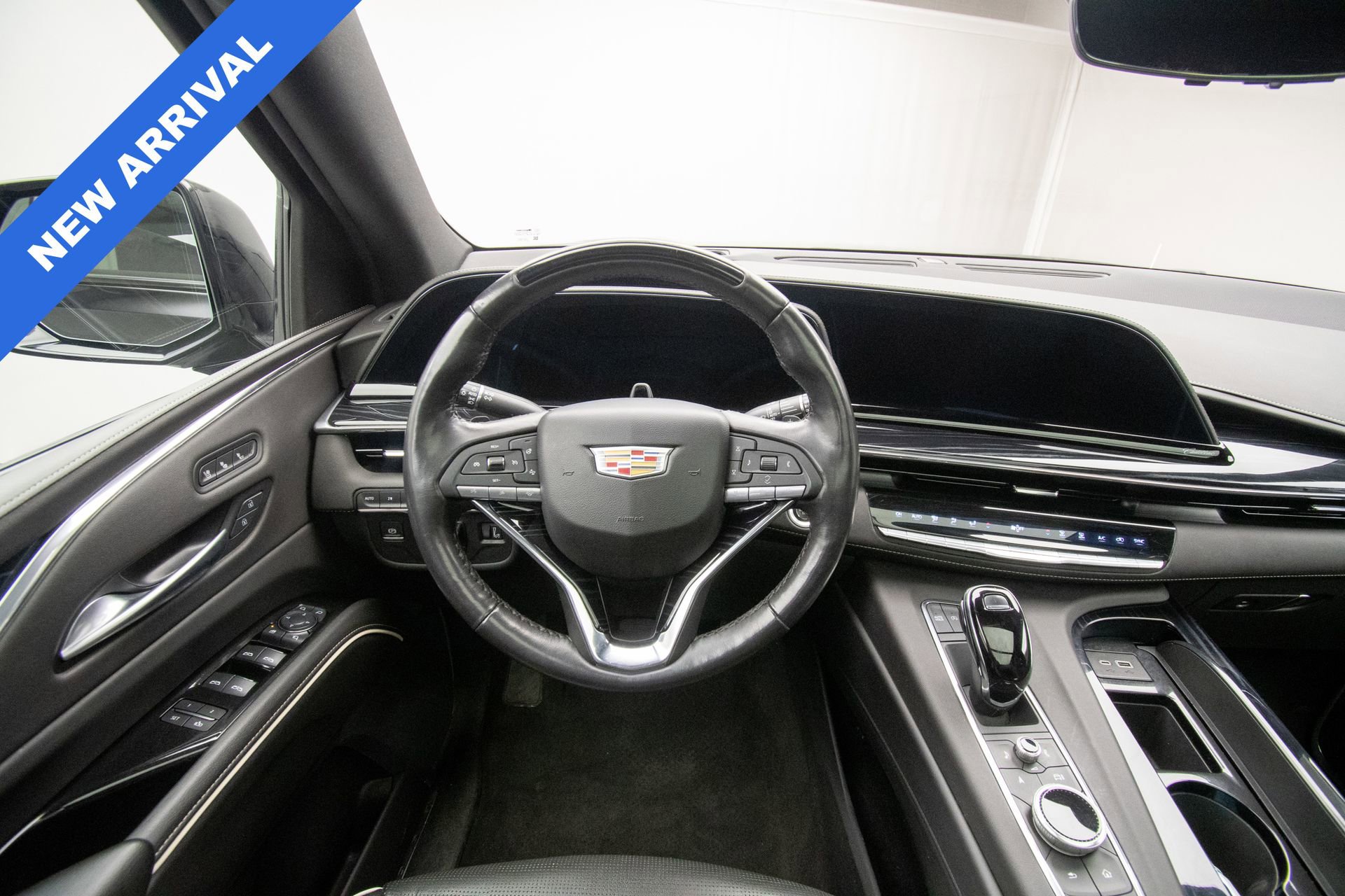 Used 2024 Cadillac Escalade Sport image 13