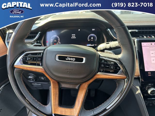 Used 2023 Jeep Grand Cherokee Summit AWD/4WD image 25