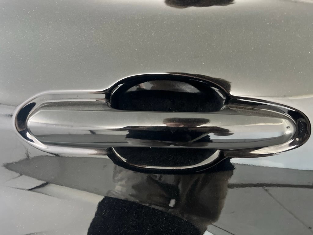 Used 2021 Toyota Highlander XSE AWD/4WD image 46