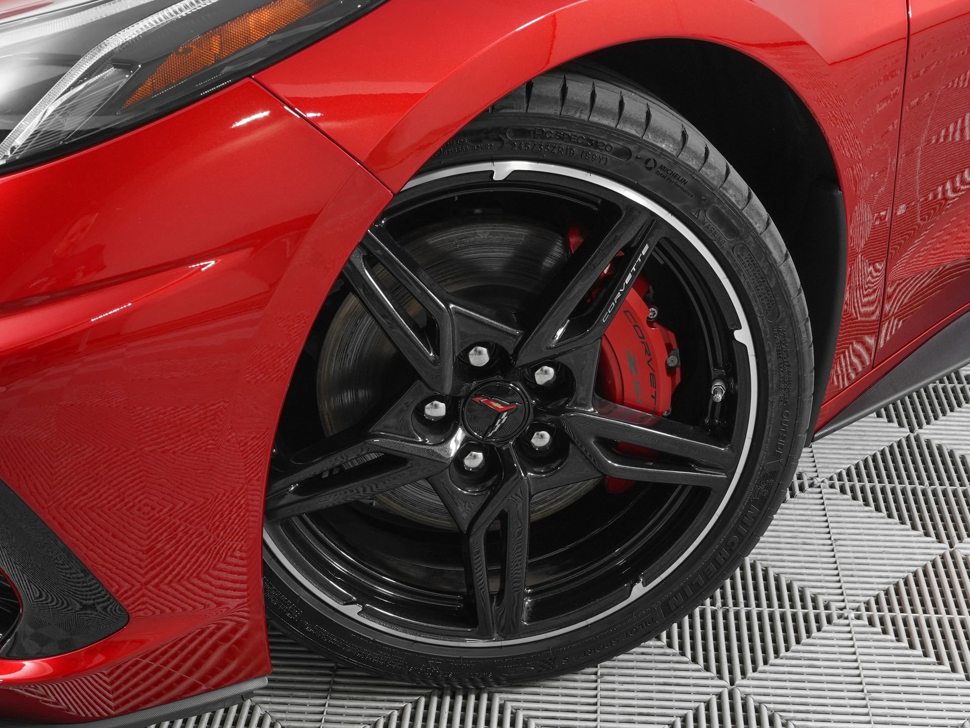 Used 2023 Chevrolet Corvette Stingray Premium Conv w/ Z51 Performance Package RWD image 31