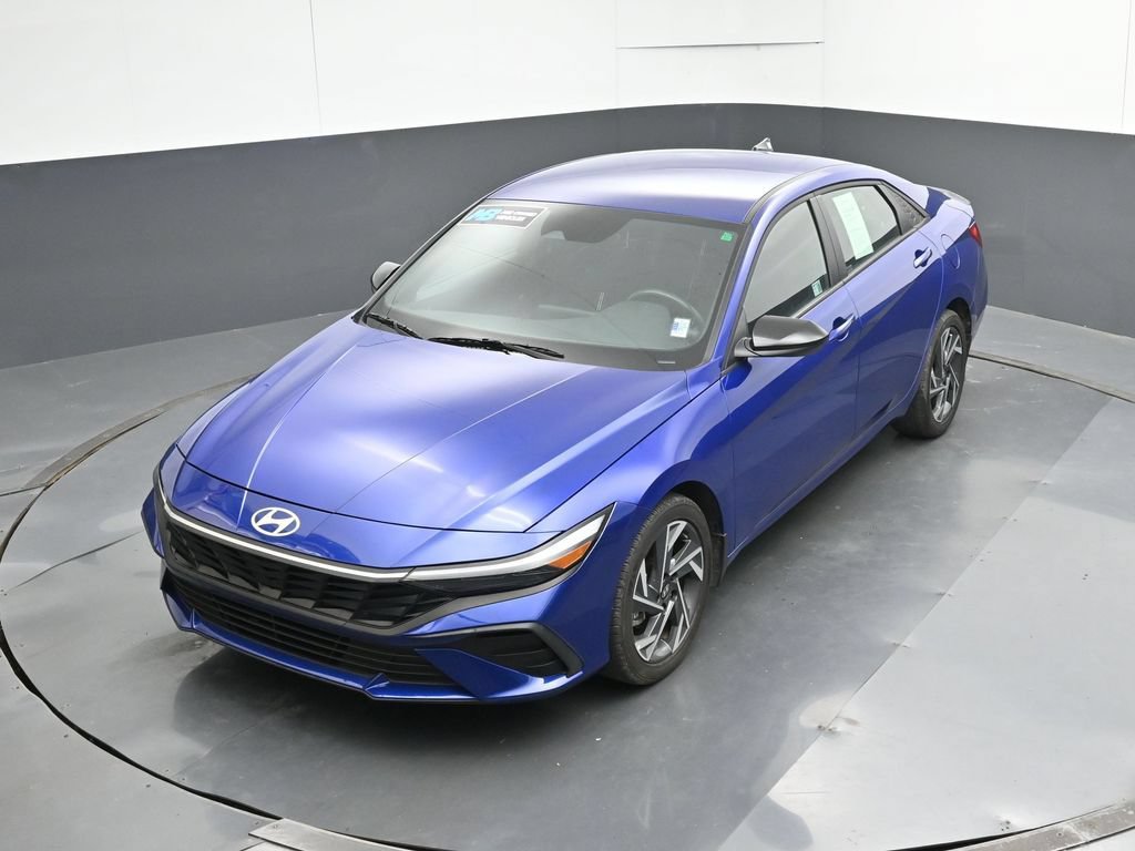 Certified 2025 Hyundai Elantra Sport FWD image 47