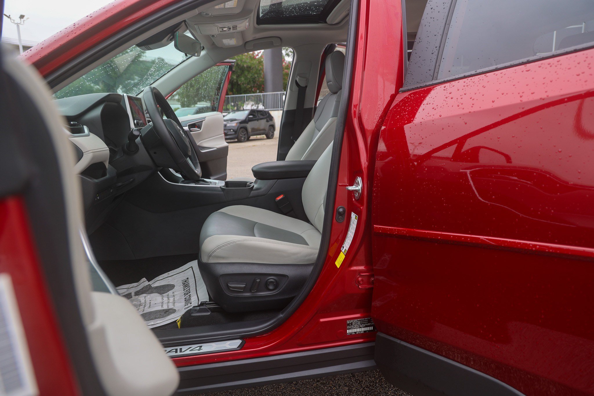 Certified 2023 Toyota RAV4 XLE Premium FWD image 29