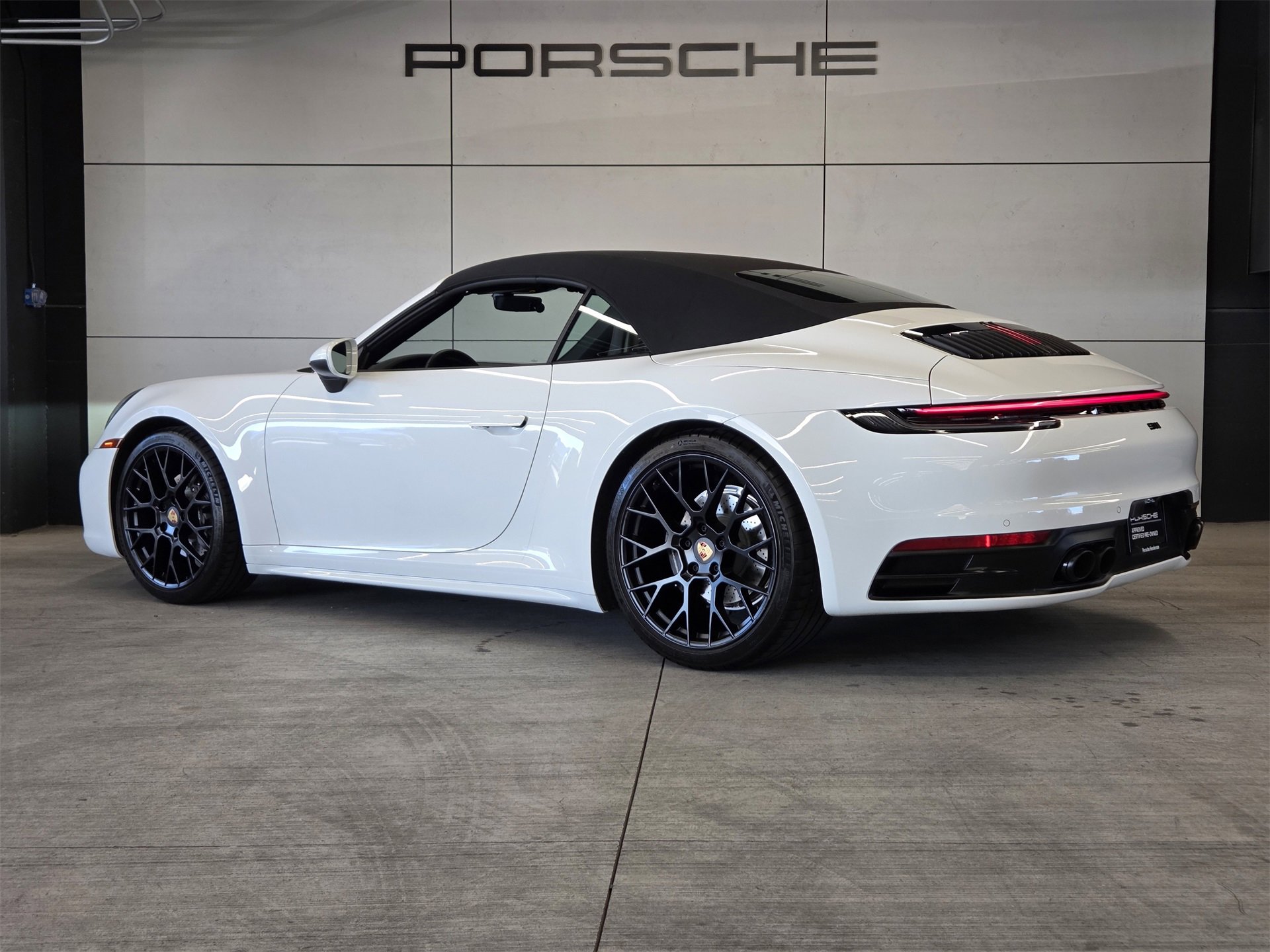 Certified 2024 Porsche 911 Carrera image 3