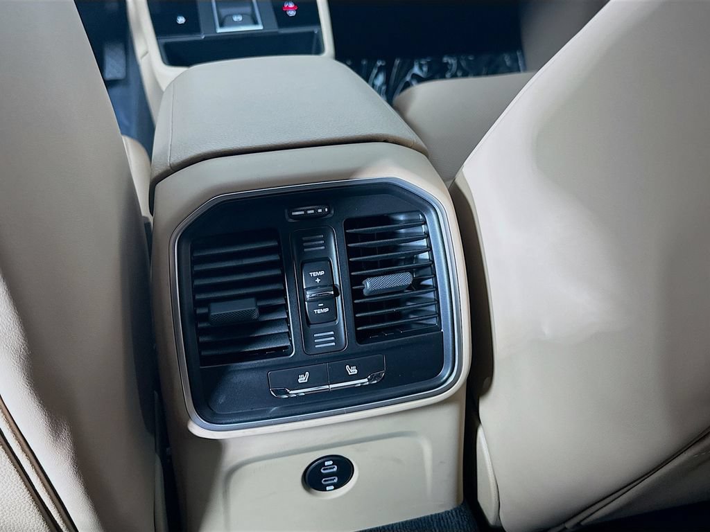 New 2026 Porsche Macan AWD/4WD image 27