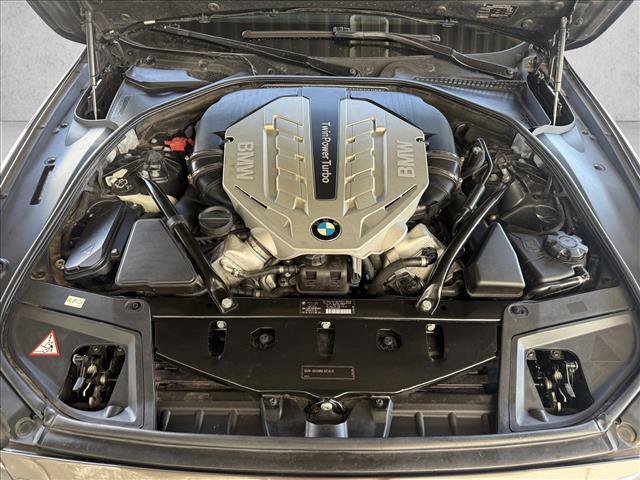 Used 2011 BMW 550i Sedan image 24