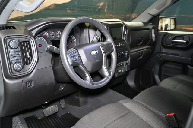 Used 2025 Chevrolet Silverado 1500 Custom w/ Turbomax Blackout Package AWD/4WD image 28