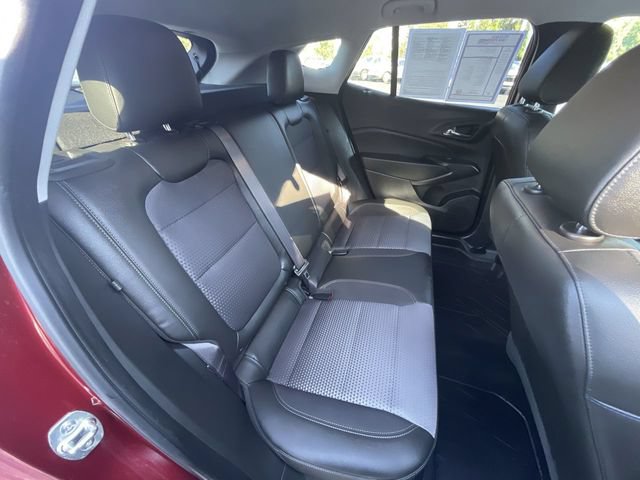 Used 2024 Chevrolet Trax LT w/ Driver Confidence Package FWD image 25