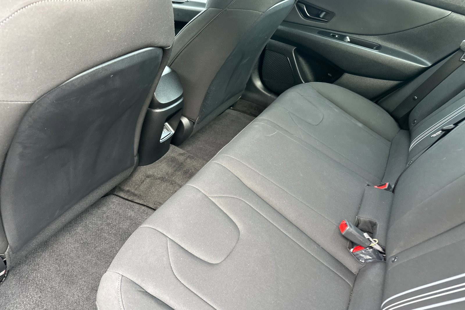 Certified 2025 Hyundai Elantra SEL w/ Cargo Package image 12