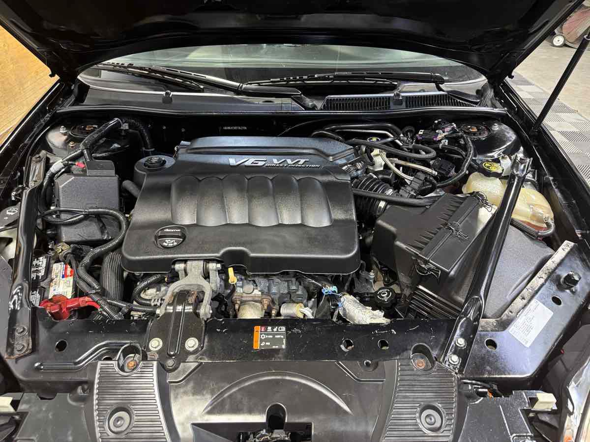 Used 2013 Chevrolet Impala LTZ FWD image 29