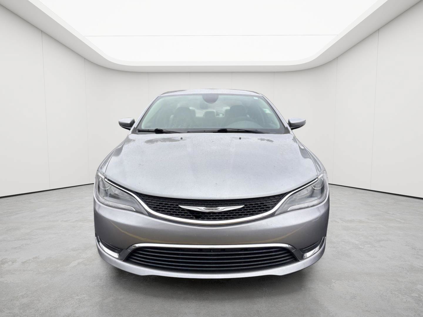 Used 2015 Chrysler 200 Limited w/ Convenience Group FWD image 2