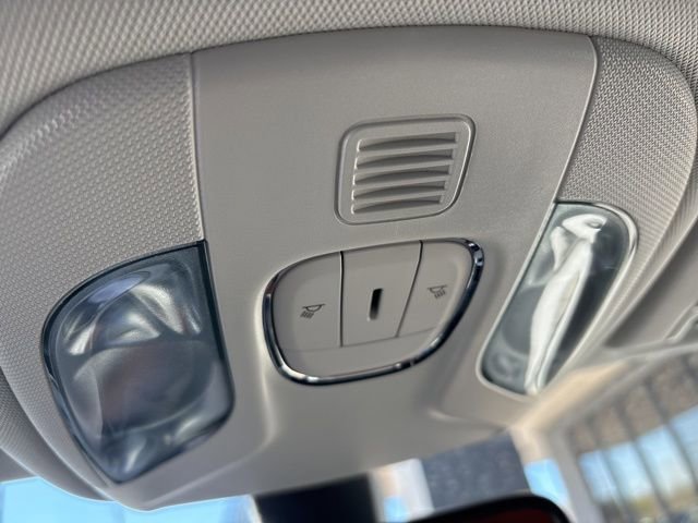 Used 2020 Jeep Compass Limited image 16