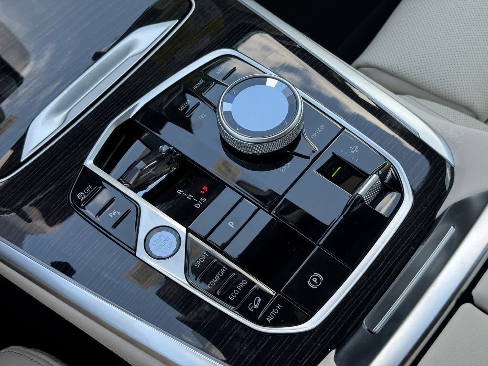 New 2026 BMW X7 xDrive40i w/ M Sport Package image 32