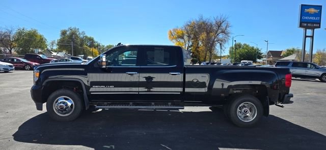 Used 2015 GMC Sierra 3500 Denali w/ Duramax Plus Package image 4