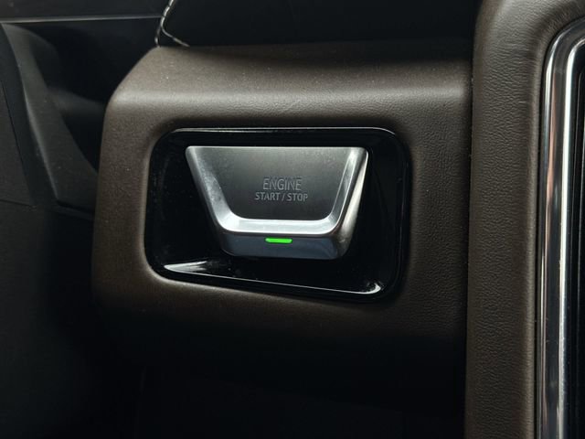 Certified 2025 GMC Yukon XL Denali Ultimate w/ LPO, Floor Liner Package image 17