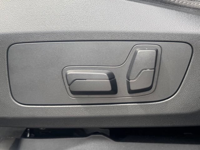 Used 2026 BMW X2 xDrive28i AWD/4WD image 13