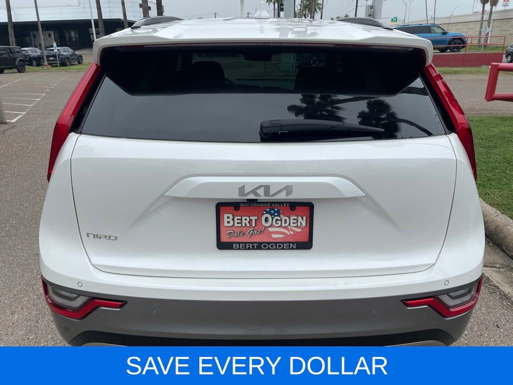 Used 2024 Kia Niro Wave w/ Wave Preserve Package FWD image 7