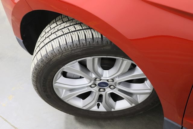 Used 2022 Ford Edge Titanium AWD/4WD image 37