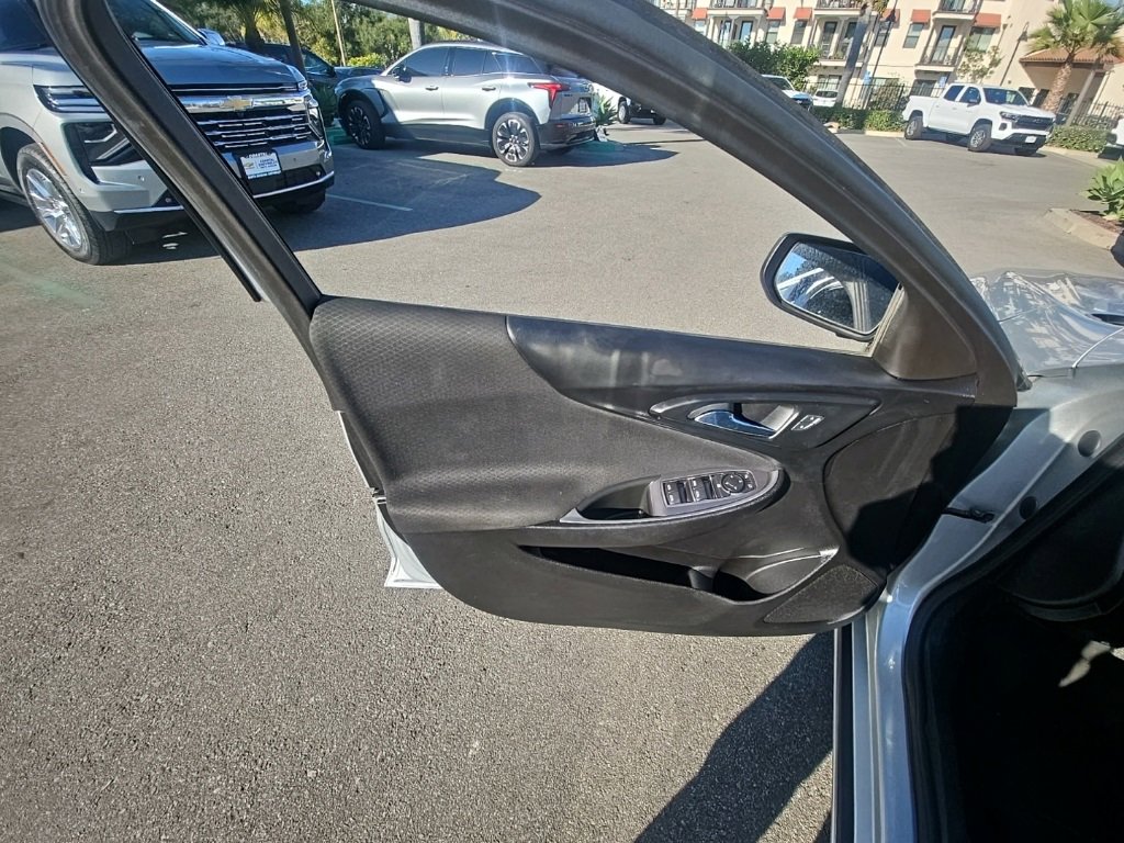 Used 2022 Chevrolet Malibu LT image 8