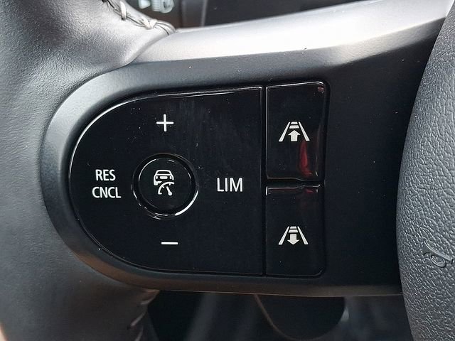 Used 2022 MINI Cooper Clubman S image 23