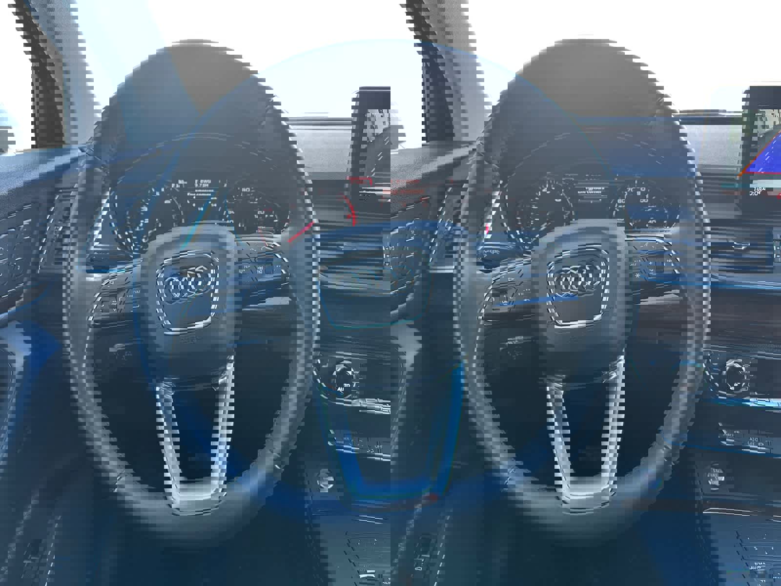 Used 2020 Audi Q5 2.0T Premium w/ Convenience Package image 18