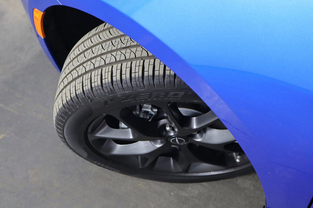 New 2026 Chrysler Pacifica Limited w/ Uconnect Theater Family Group image 50