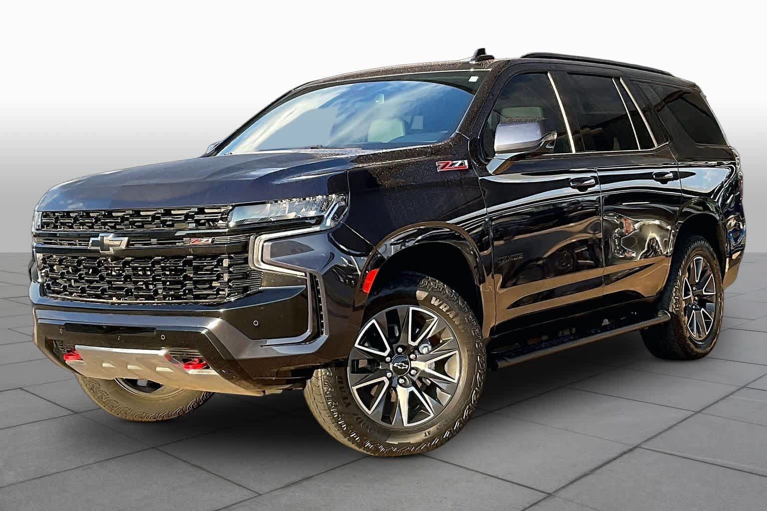 Used 2024 Chevrolet Tahoe Z71 w/ Luxury Package AWD/4WD image 3