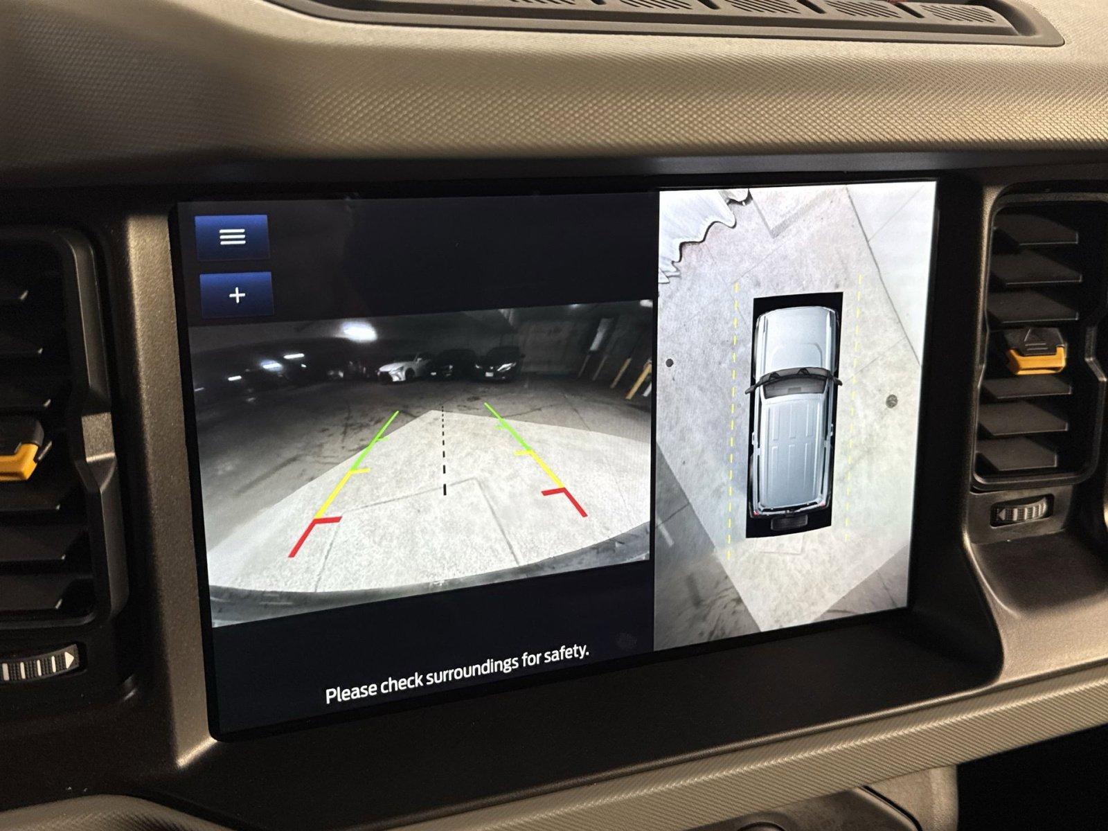 Used 2023 Ford Bronco Badlands image 23