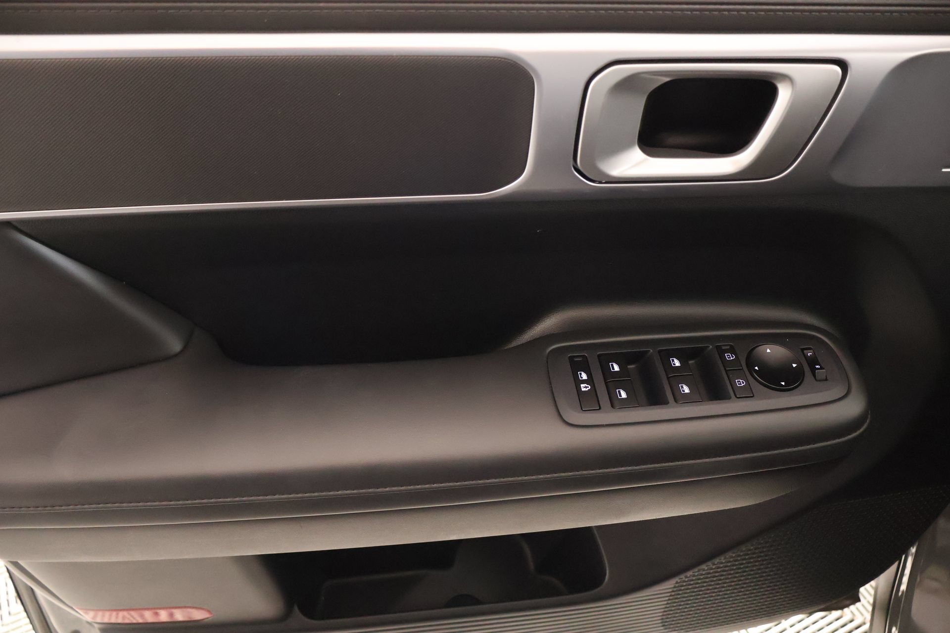 Certified 2024 Hyundai Santa Fe XRT AWD/4WD image 17