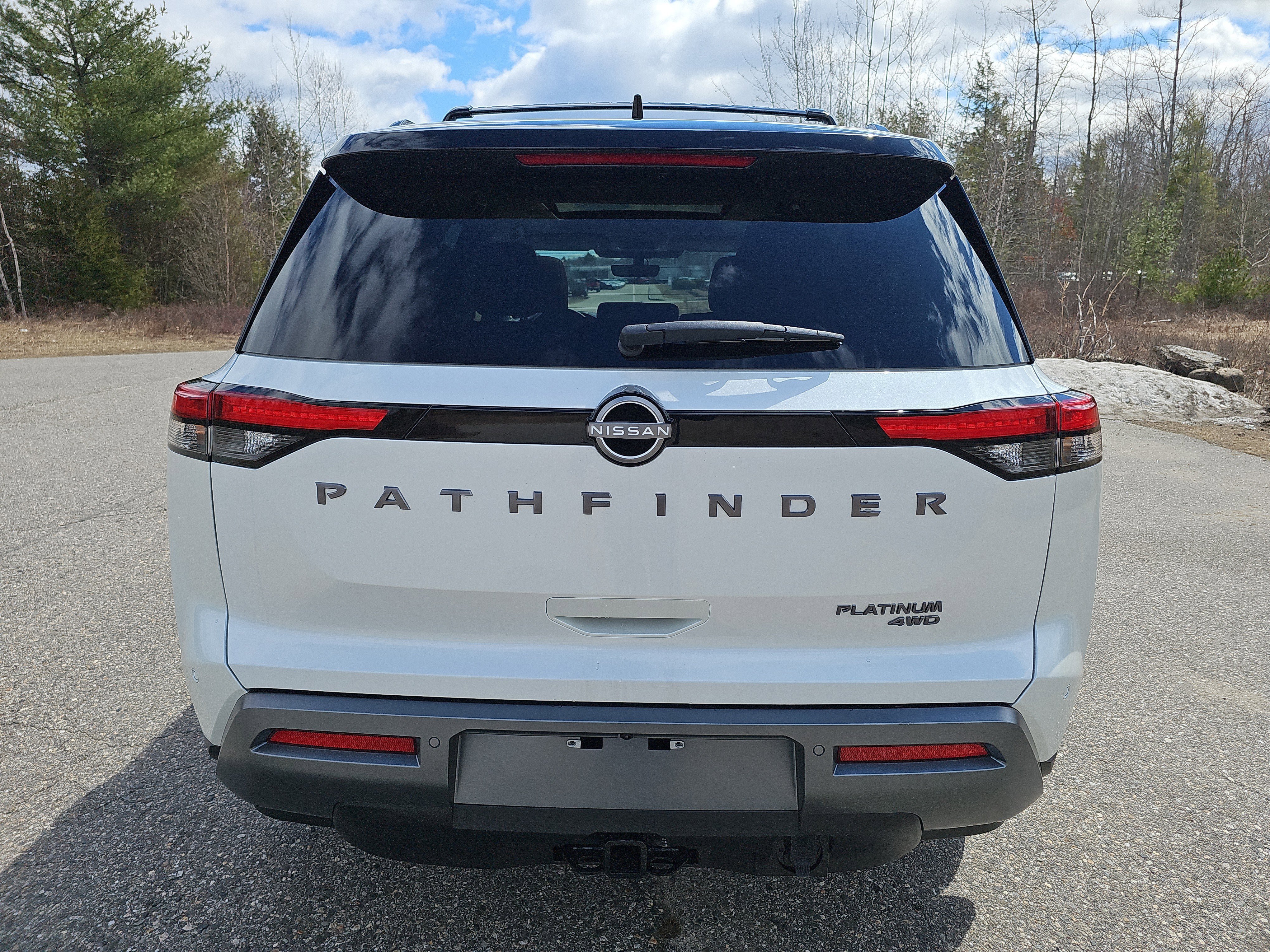 New 2026 Nissan Pathfinder Platinum w/ Cargo Package AWD/4WD image 6