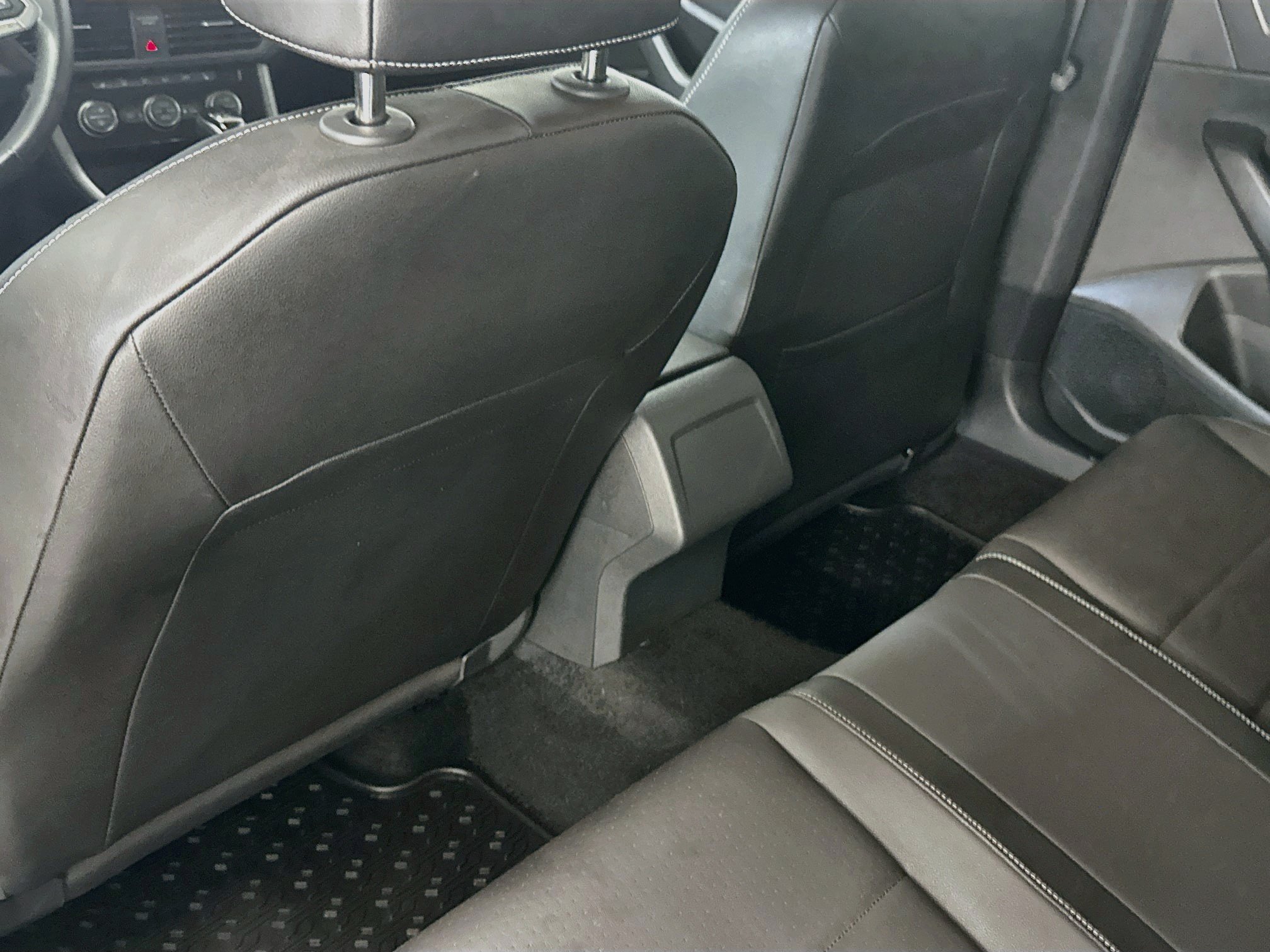 Used 2024 Volkswagen Jetta SE FWD image 27