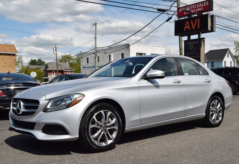 Used 2018 Mercedes-Benz C 300 4MATIC Sedan image 1