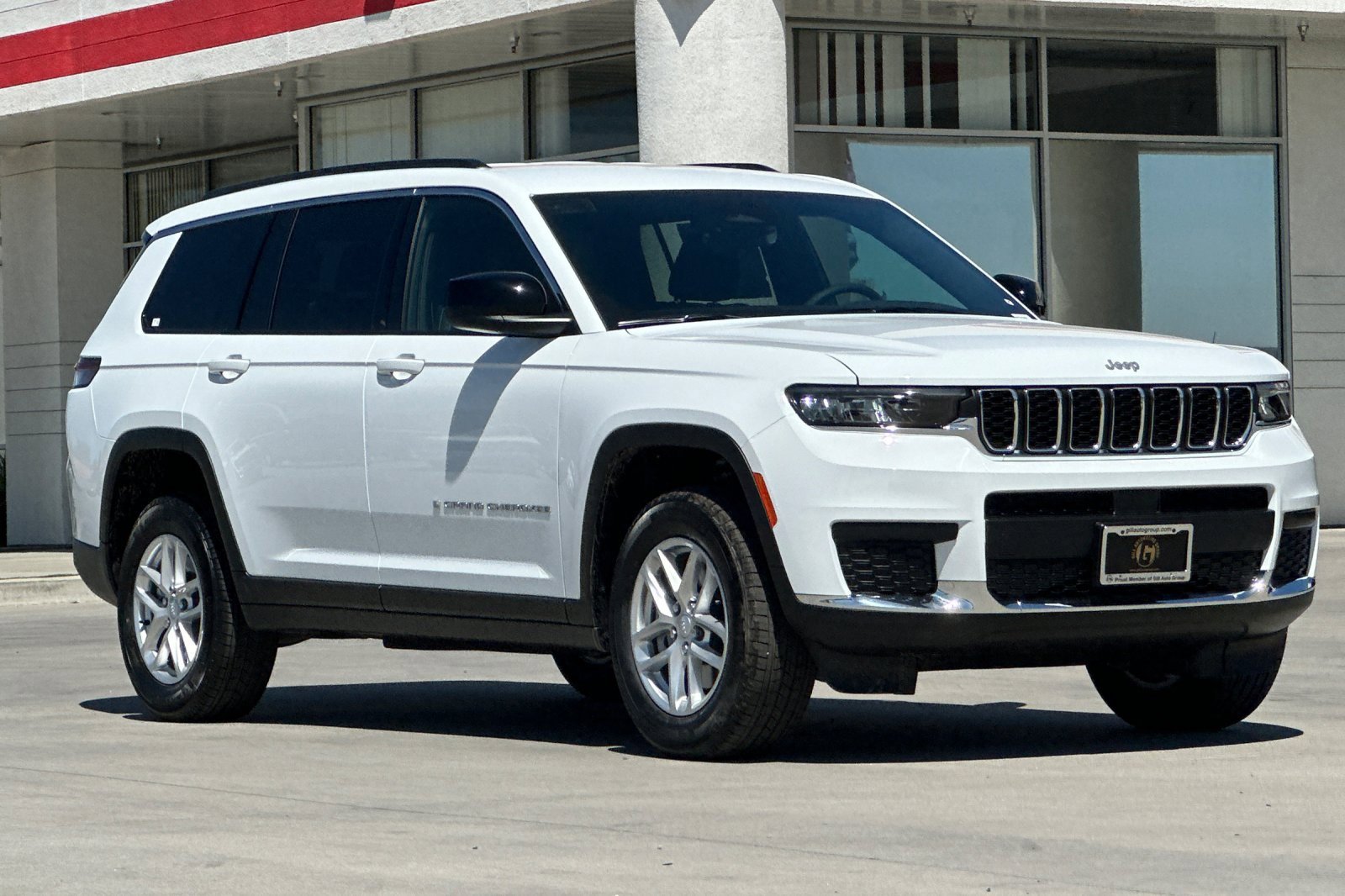 New 2025 Jeep Grand Cherokee L Laredo w/ Luxury Tech Group I image 9