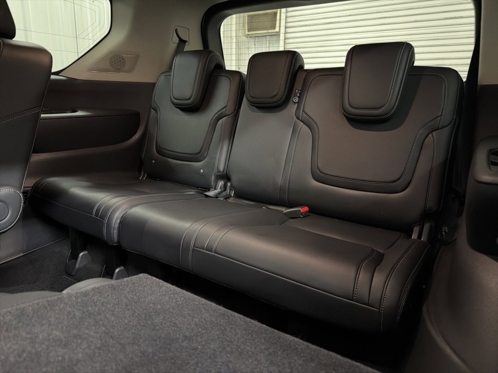 Certified 2025 INFINITI QX80 Pure image 32