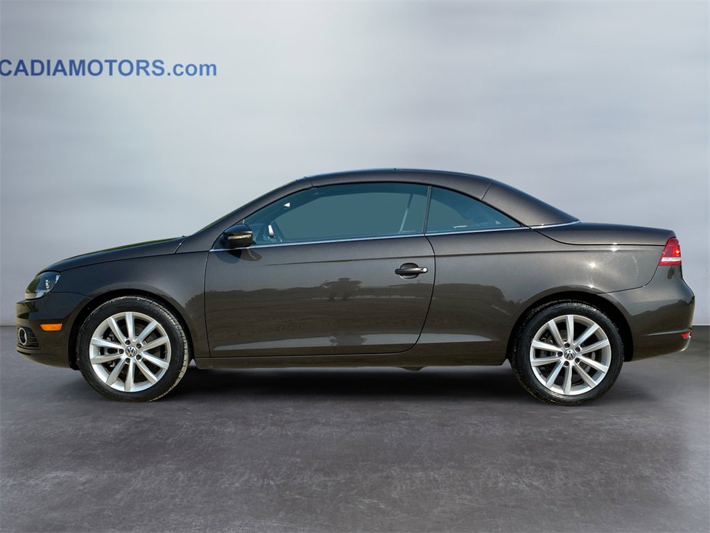 Used 2014 Volkswagen Eos w/ Sport Package image 2