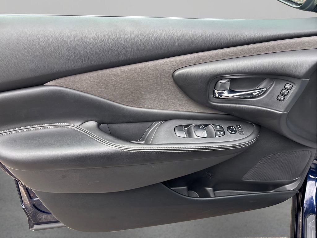 Used 2023 Nissan Murano SL image 25