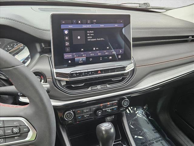 Used 2022 Jeep Compass Trailhawk image 15