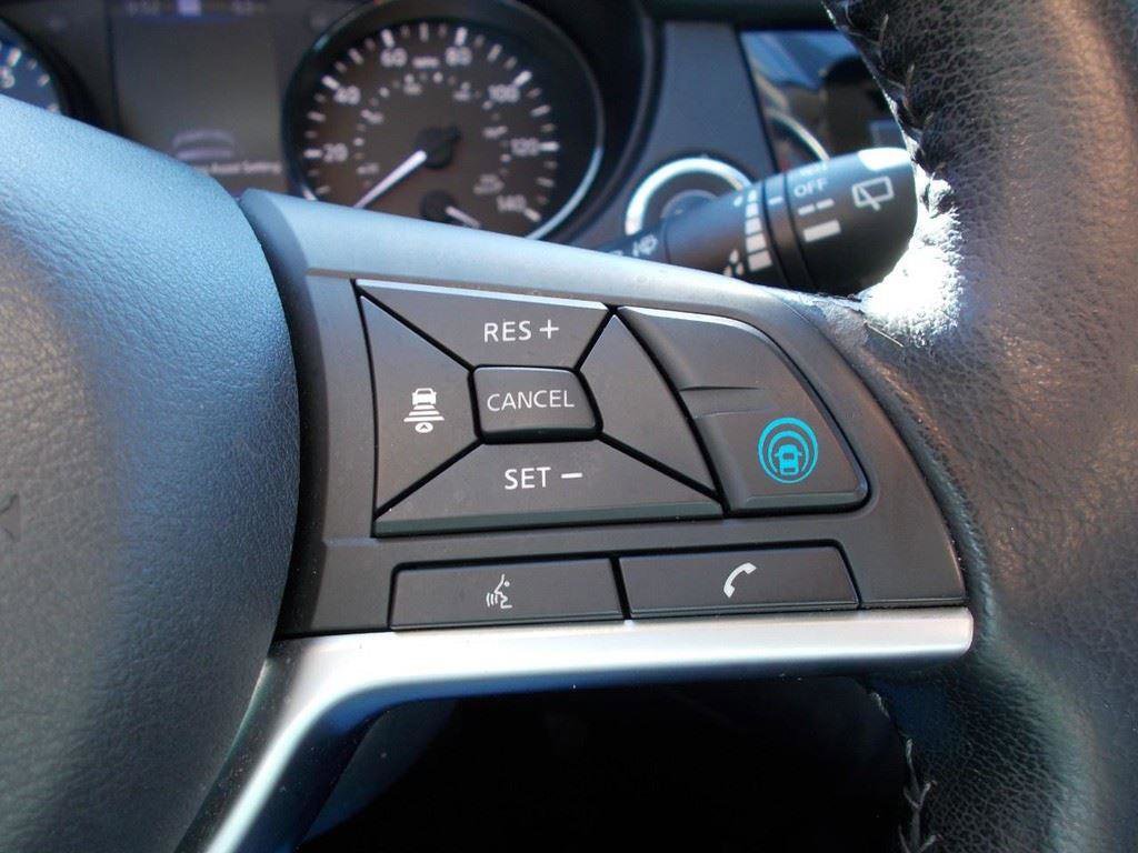 Used 2020 Nissan Rogue Sport SL w/ Premium Package FWD image 23