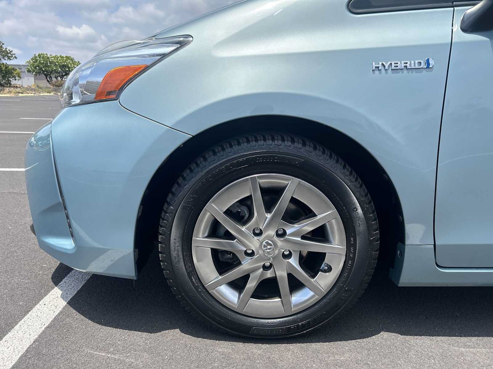 Used 2017 Toyota Prius V Three FWD image 18
