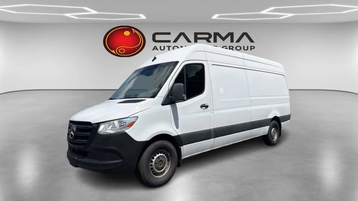 Used 2021 Mercedes-Benz Sprinter 2500 image 1