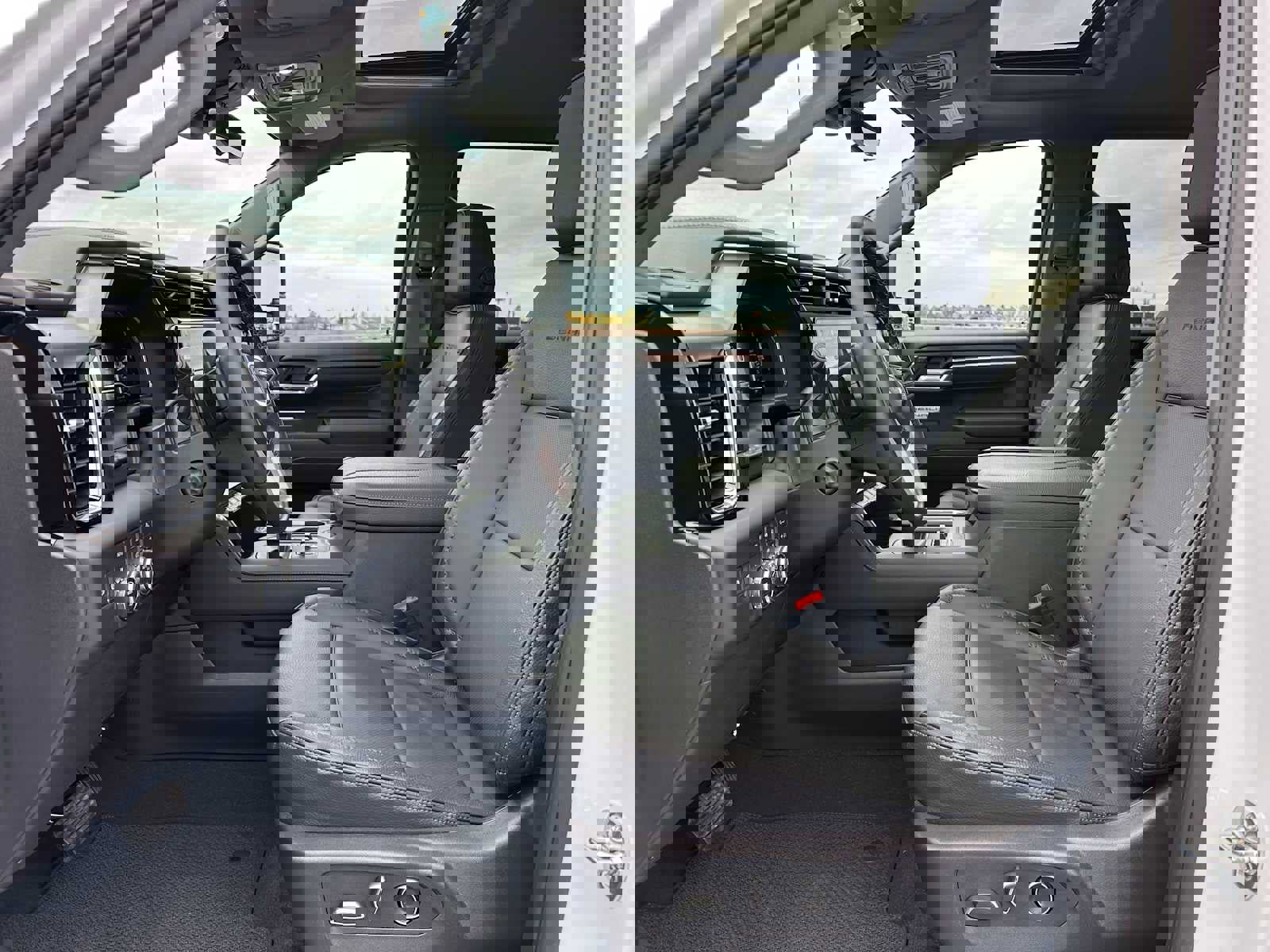 Used 2025 GMC Sierra 1500 Denali w/ Denali Reserve Package image 21