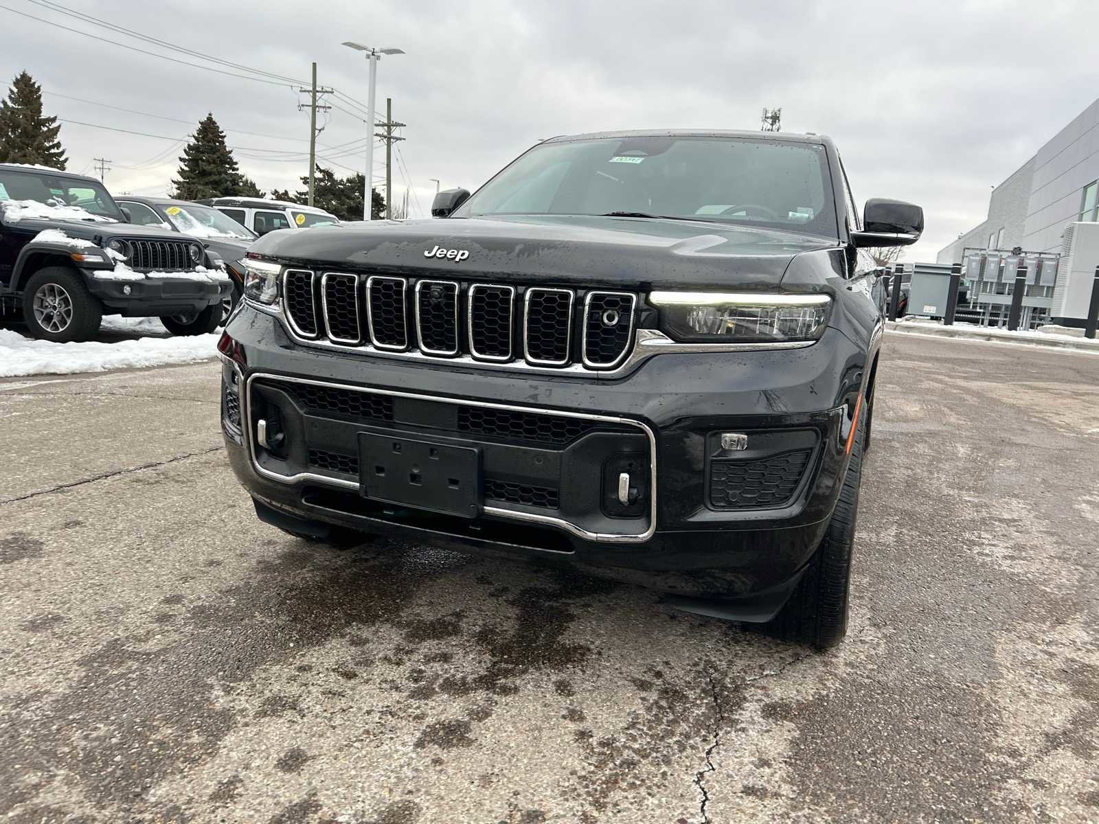 Certified 2023 Jeep Grand Cherokee L Overland w/ Advanced Protech Group III image 3