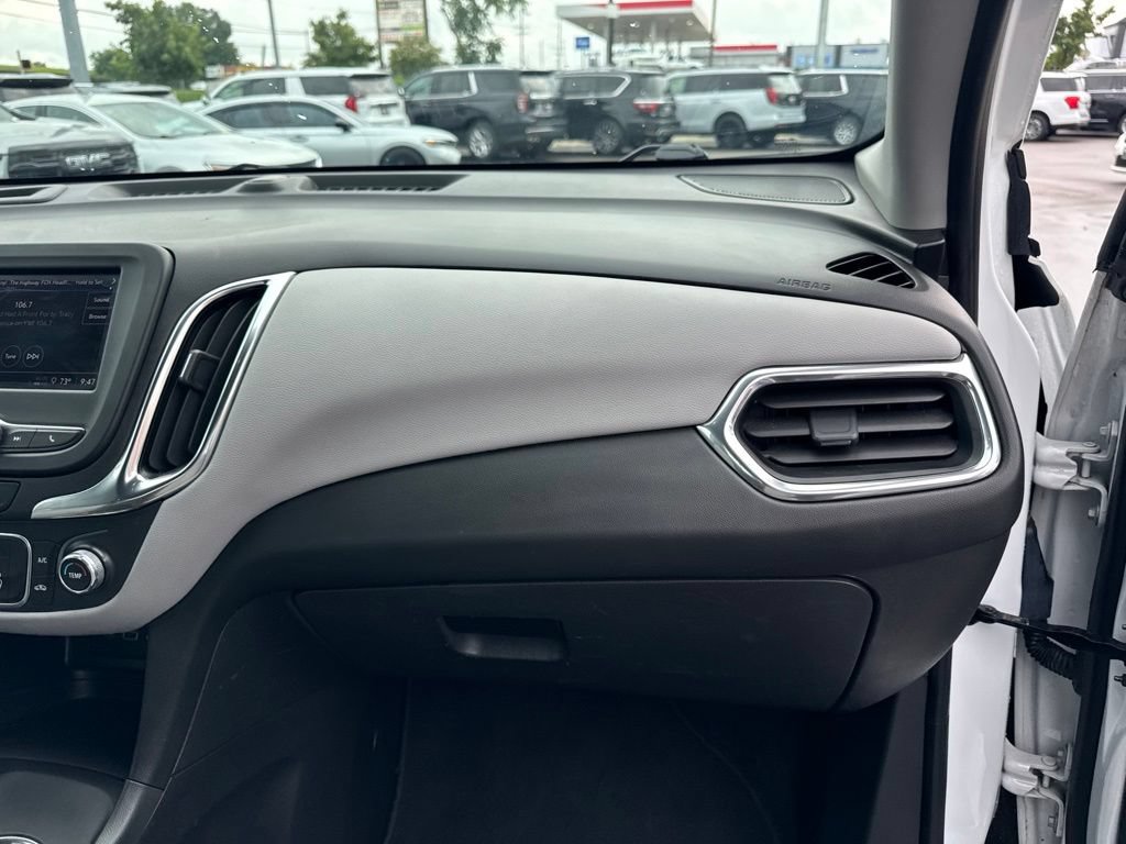 Used 2022 Chevrolet Equinox LS AWD/4WD image 17